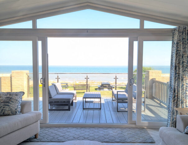 Lookout lodge 2 bedroom dog friendly self-catering rental Suffolk Coast